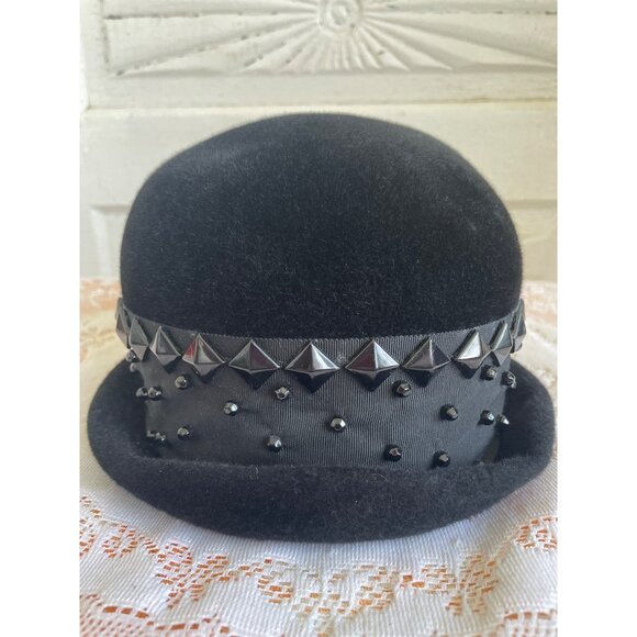 Vintage 1940s Black Felt Bowler Hat With Studded Ribbon Band - Picture 5 of 16
